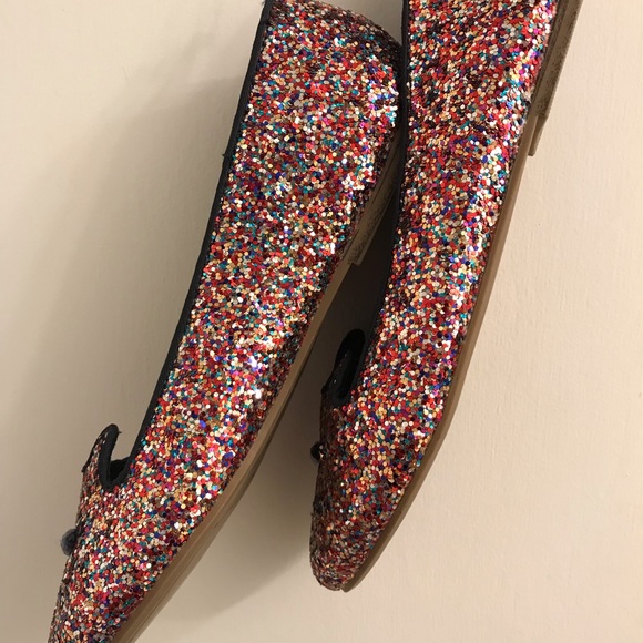 GAP - Picture 2 of 4